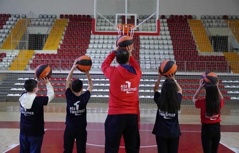 BİZ BİR TAKIMIZ PROJESİ DENİZLİ’DE BAŞLIYOR