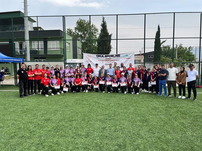KRİKET GENÇLER TÜRKİYE ŞAMPİYONASI HEYECANI DENİZLİ’DE YAŞANDI