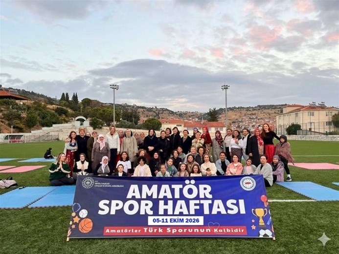 GÜNEY'DE KADINLAR YOGA YAPTI