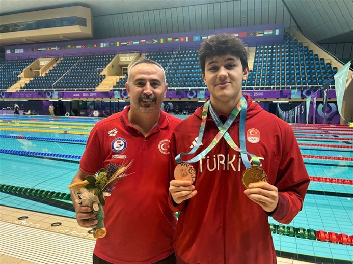 DENİZLİLİ YÜZÜCÜ AHMET METE BOYLU’DAN RİYAD’DA TARİHİ BAŞARI