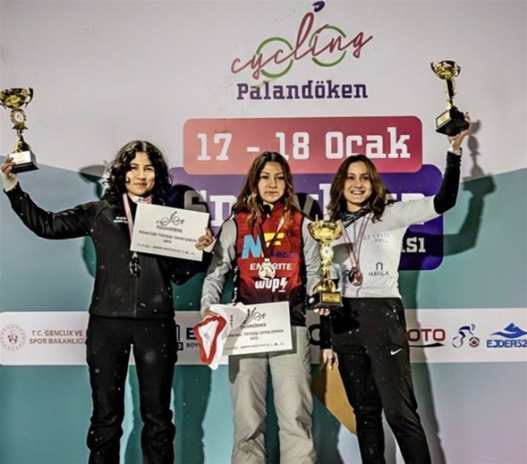 PİSTLERİN YENİ KRALİÇESİ: İREMSU ÇAĞLAR